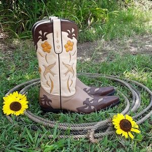 Cowboy/Cowgirl festival flower inlay boots